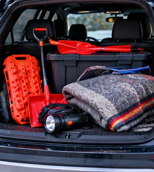 Winter Car Emergency Kit for Snow Country: What Should Actually Live in the Trunk? winter snow equipment image
